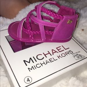 Michael Kors Sandals 💓